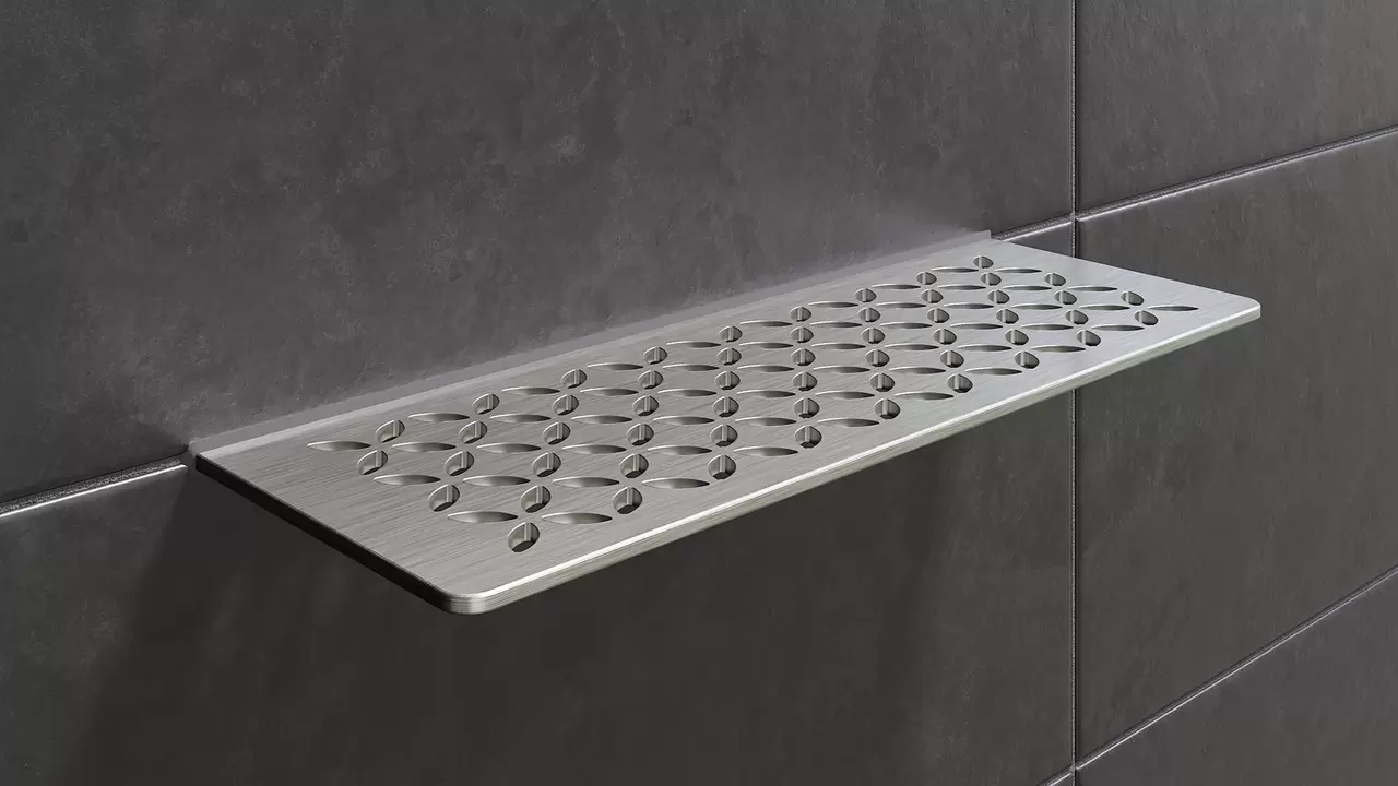 Schl&uuml;ter-SHELF en version acier inoxydable bross&eacute; est une tablette murale d&eacute;corative pour carreaux et pierre naturelle