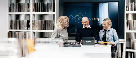Schl&uuml;ter-Systems voor handelaren: Vind met ons de sterke handelspartner die u zoekt.