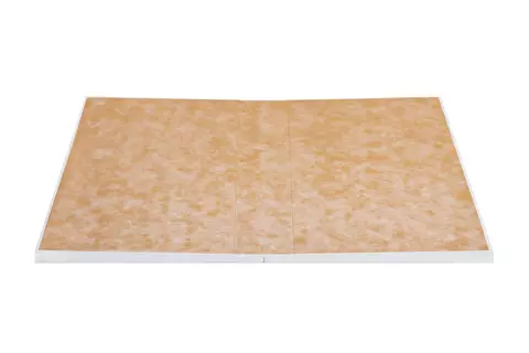 Vue du receveur avec pente Schl&uuml;ter-KERDI-SHOWER-LT pour le drainage lin&eacute;aire centr&eacute;.