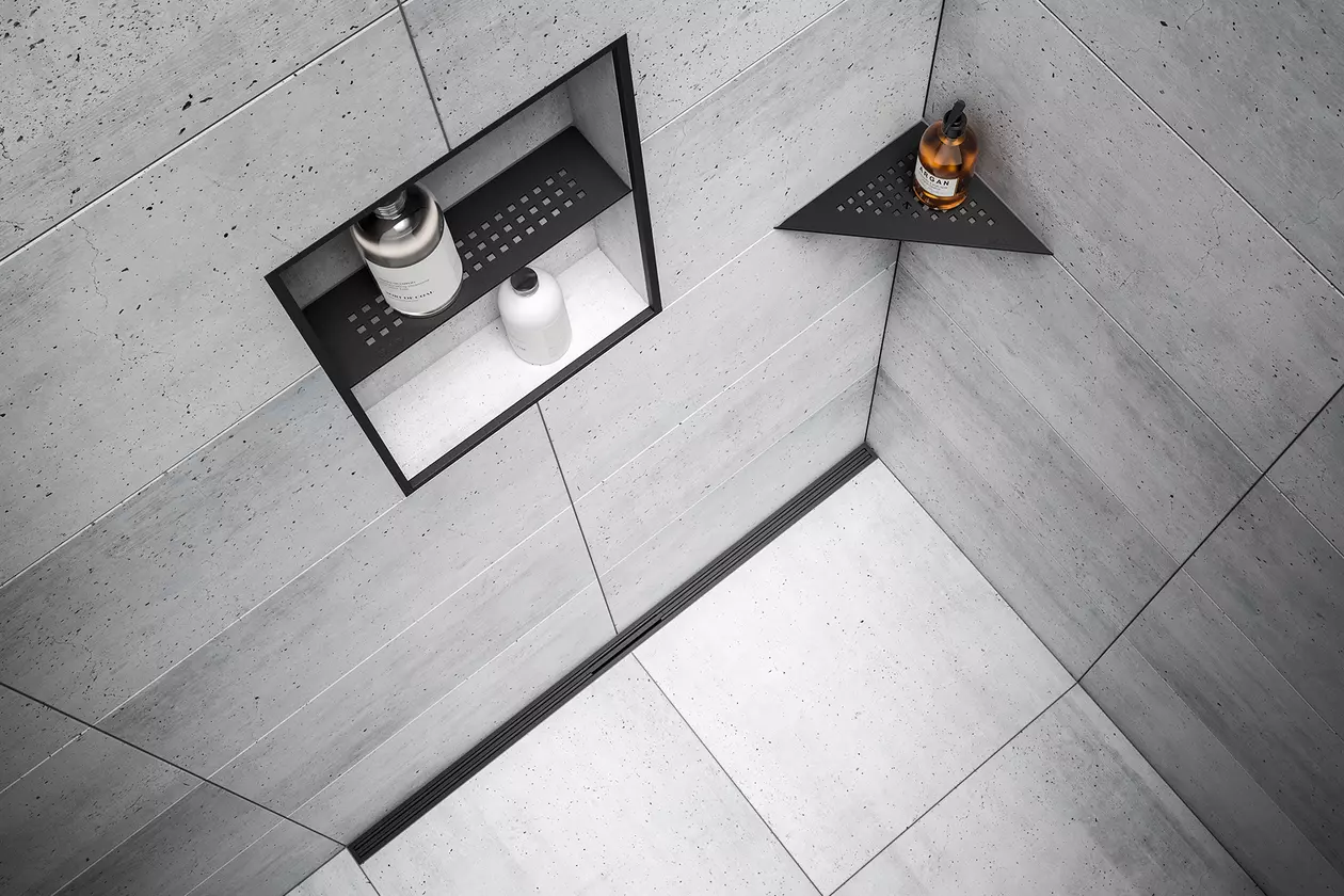 Douche avec surfaces de rangement et &eacute;vacuation en noir graphite mat