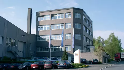 Foto de un nuevo edificio en la sede central de Iserlohn