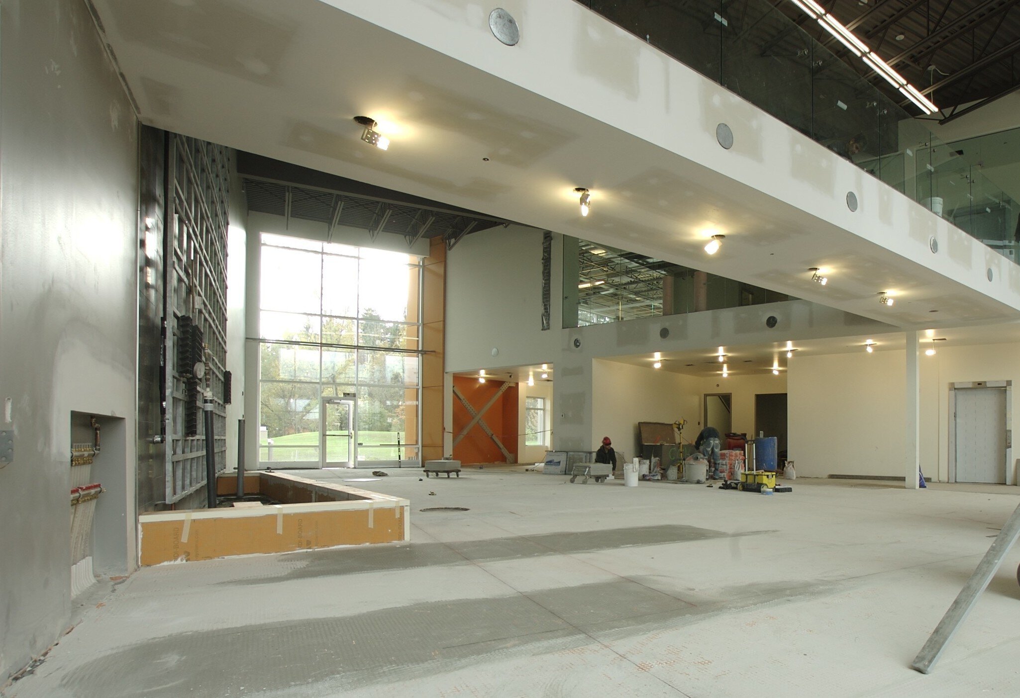 The construction of Schluter's Canadian headquarters in Montreal, showing Schluter product being installed.
