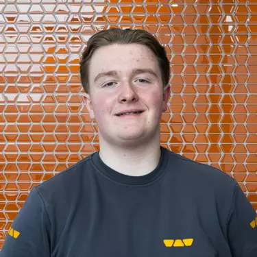 Portr&auml;t-Foto von Florian, Mechatroniker