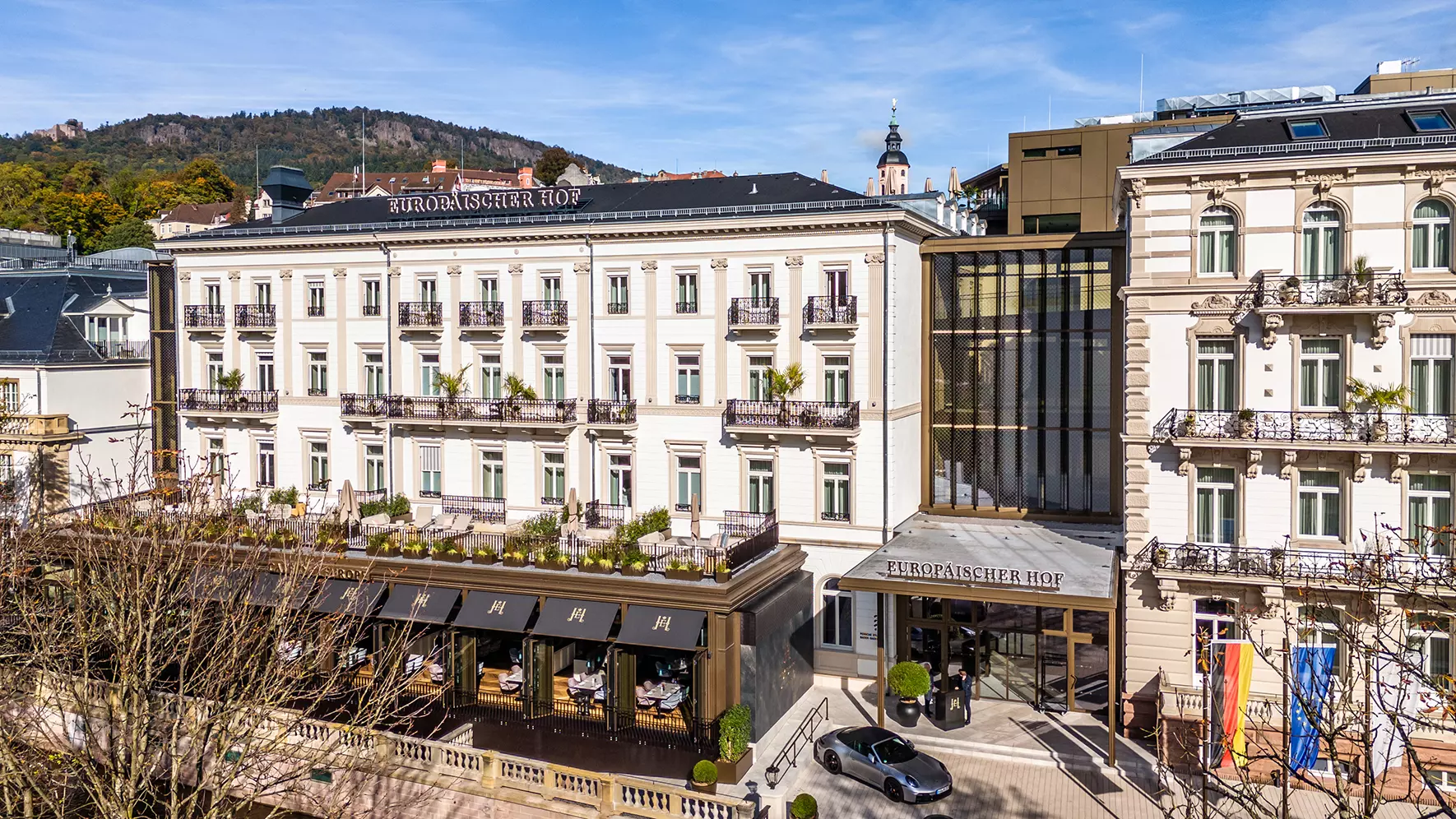 Exterior del edificio hist&oacute;rico, que alberga el hotel Europ&auml;ischer Hof de Baden-Baden