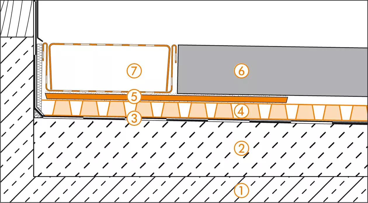 Schl&uuml;ter-Systems section drawing of the door transition for balcony assembly A.6 Unbonded installation over Schl&uuml;ter-TROBA-PLUS 8G