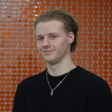 Portr&auml;t-Foto von Sergej, Fachinformatiker f&uuml;r Anwendungsentwicklung